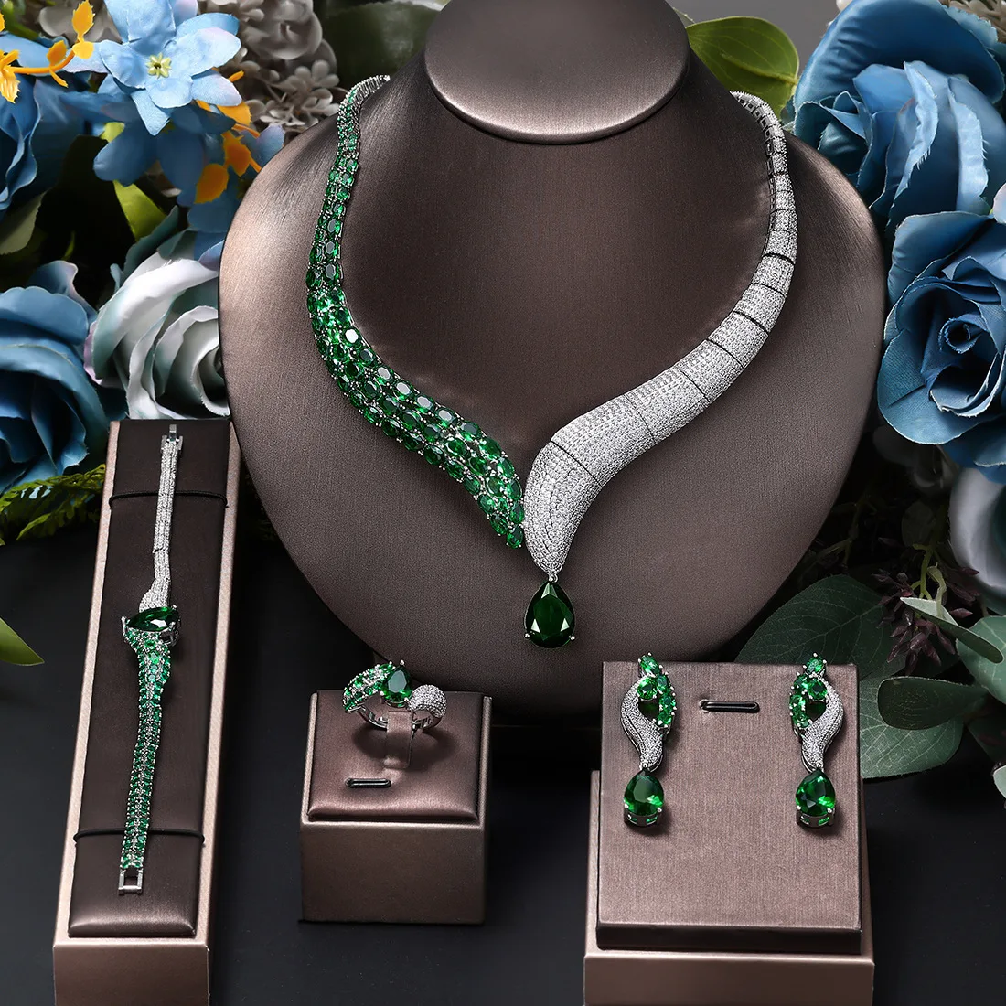 Summer 2026 High-end Women's Zircon pendant jewelry Set, Light Luxury Evening Earrings, Necklace, Wedding Accessories