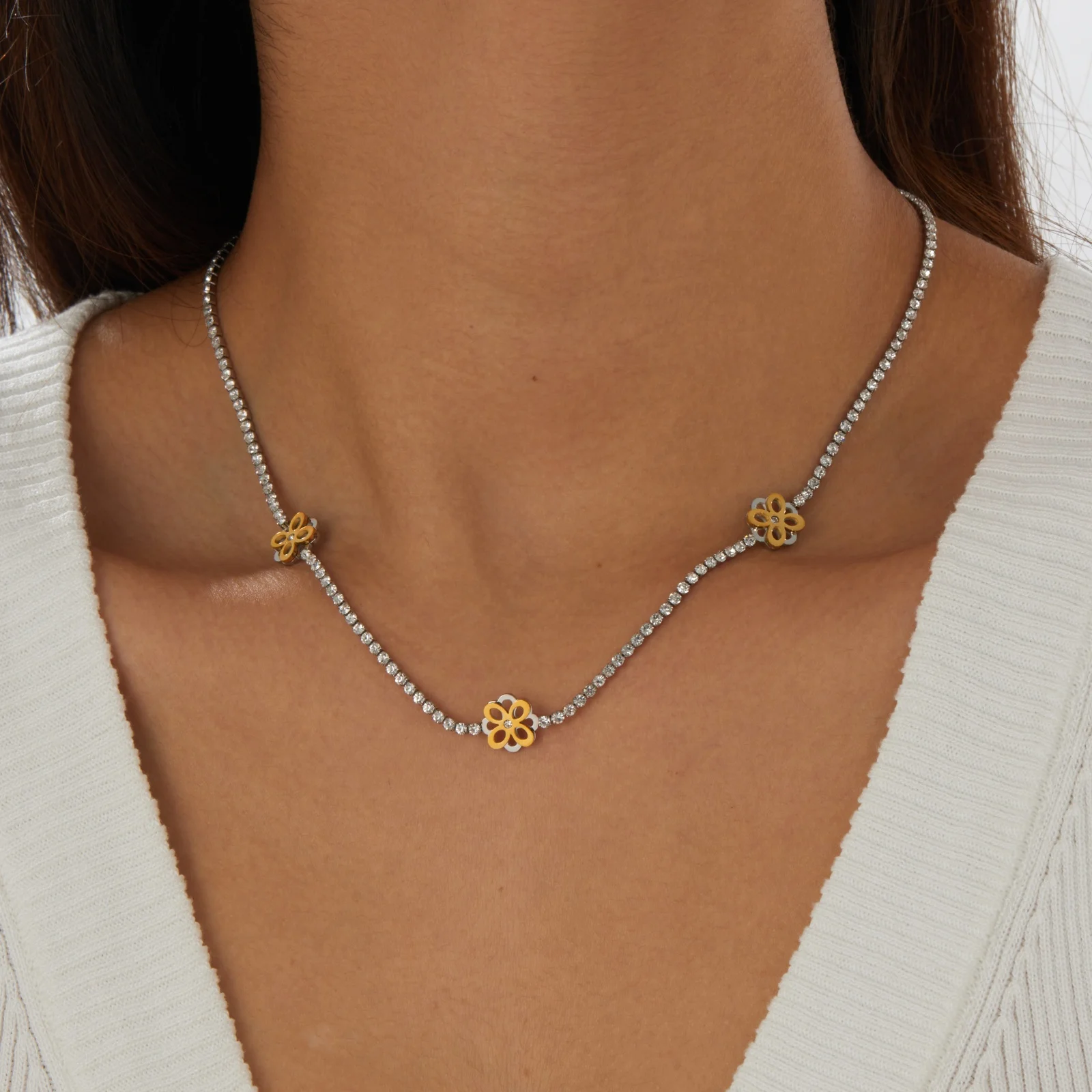 XIYANIKE 316L Stainless Steel Two-Tone Clover Choker | Crystal Flower Tennis Chain Jewelry | Delicate Party Gift for Her