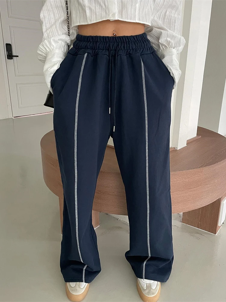 Streetwear Sweatpants Women Korean Vintage Bright Line Decoration Wide Leg Pants Autumn Preppy Style Loose Pocket Trousers New