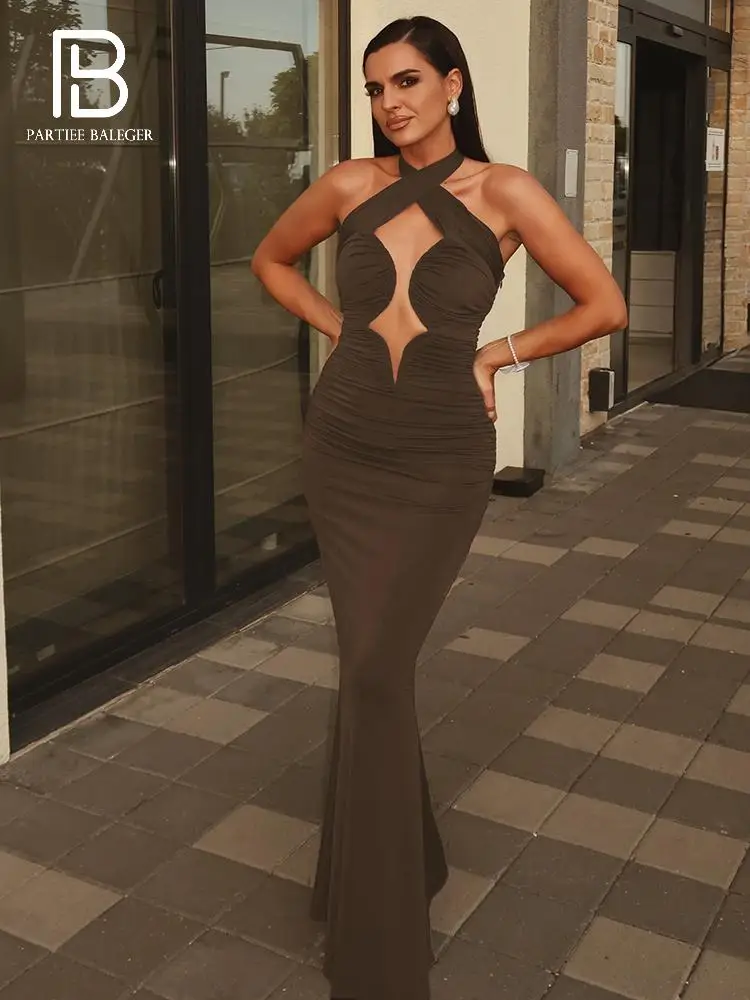 فستان ماكسي برقبة متقاطعة مع رسن شوكولاتة PB - فساتين طويلة ضيقة للنساء للعشاء الرسمي والليالي