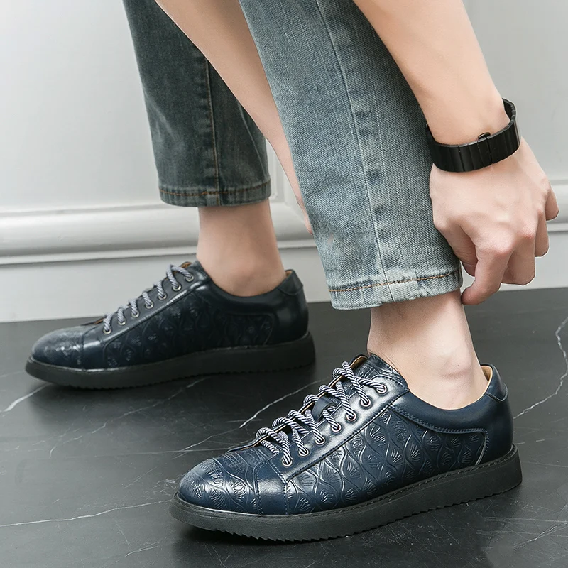 

Кожаная обувь, дышащая новинка 2024, кожаная деловая спортивная повседневная обувь, трендовая мужская обувь на плоской подошве со шнуровкой, 47, большой размер