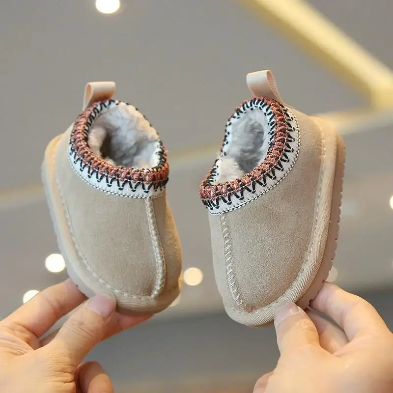 

Kawaii повседневная обувь, модная детская обувь, зимние зимние сапоги с плюшевой подкладкой для маленьких девочек и мальчиков, детская уличная обувь на снежный день, теплые, уютные слипоны