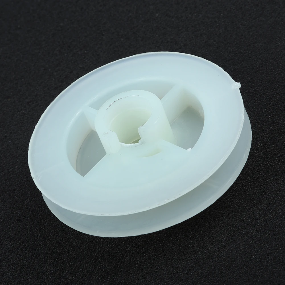 

Recoil Starter Start Pull Pulley For Chinese 4500 5200 5800 Chainsaw For 4500 5200 5800 45CC 52CC 58CC Tarus Rope Wheel Garden