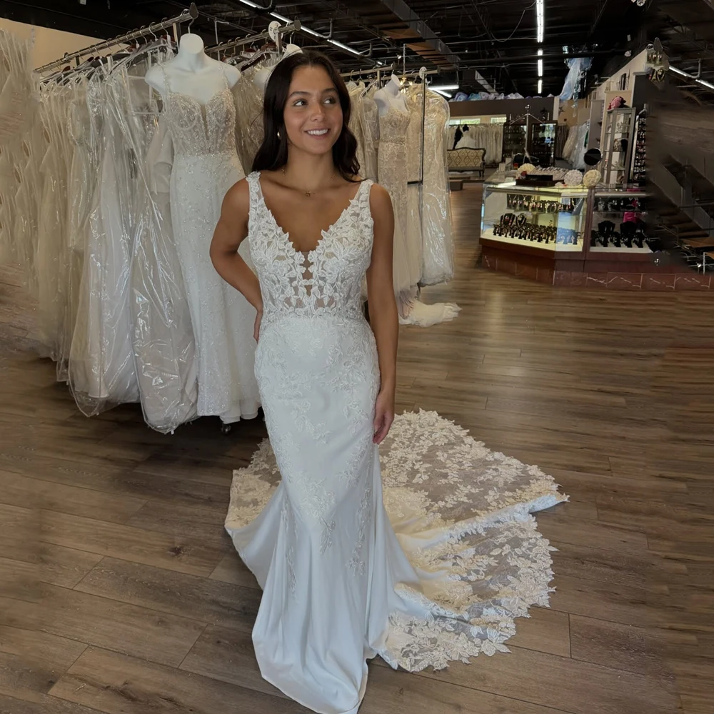 

Backless Wedding Dresses Spaghetti Straps Applique Sleeveless Mermaid Satin V-Neck Customized Bridal Gowns vestido de novia