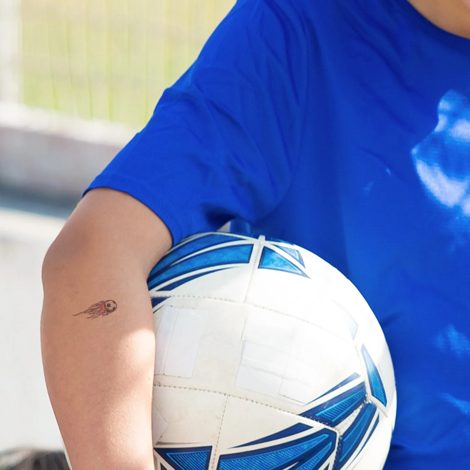 

1 шт. временная татуировка-наклейка в виде футбольного мяча для взрослых, декоративная фальшивая татуировка для вечеринок, спортивных игр и декора
