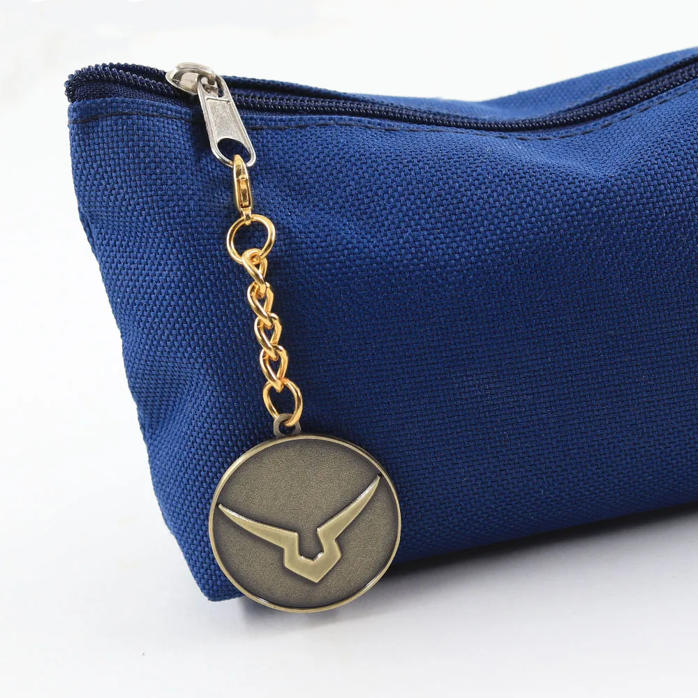 Code Geass Lelouch Schlüsselanhänger Anime Zero Helm Schwarze Ritter Emblem Schlüsselring Antik-Bronze Metallanhänger Auto-Taschen-Charm Schmuck – Detail 6