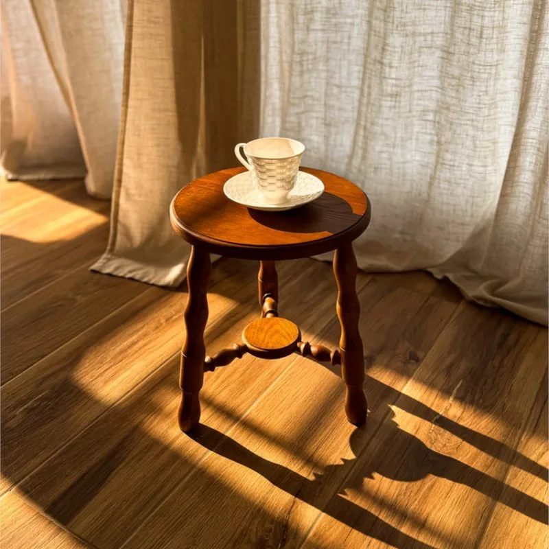 LMM retro triangular round stool medieval small stool solid wood tripod bedside table American shoe changing stool