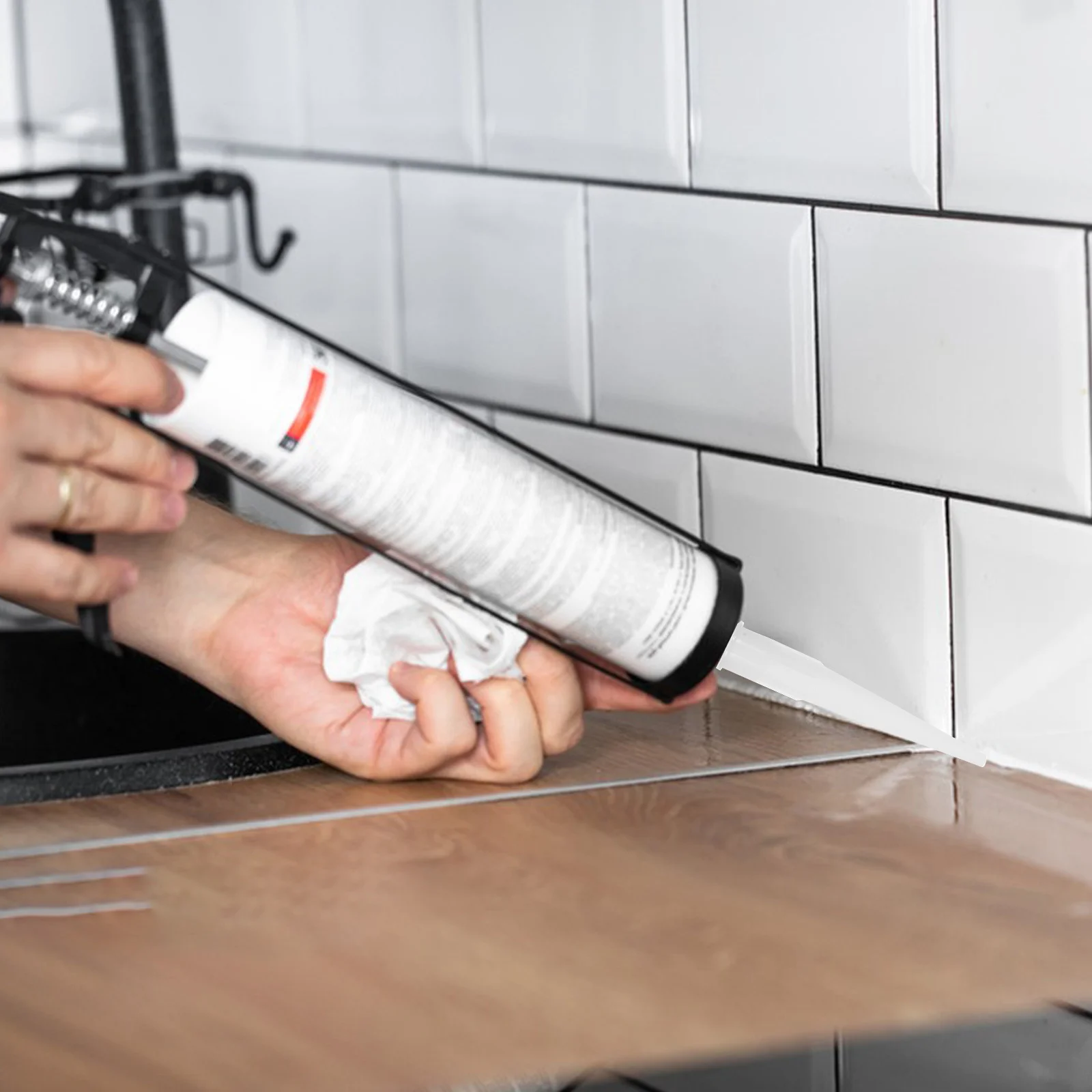 

1Set Latex Caulk Tube Sealer Caps Saver Piercing Needles Durable Reusable for Daily Life Caulk Caps Piercing Needles