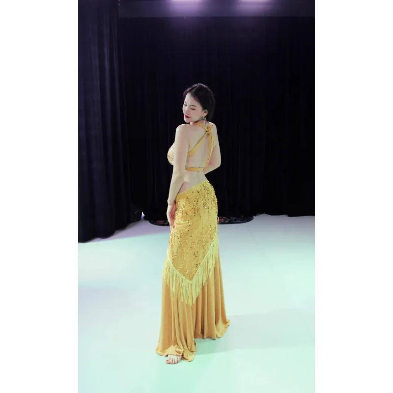 Aangepaste buikdanskostuums Prestatiejurk met borst Katoenen grote heupsjaal Oosterse dans Grote Bareback-set