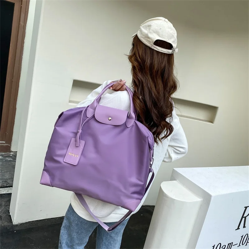 

Nylon handbag stylish versatile zipper opening design daily commuter shoulder bag
