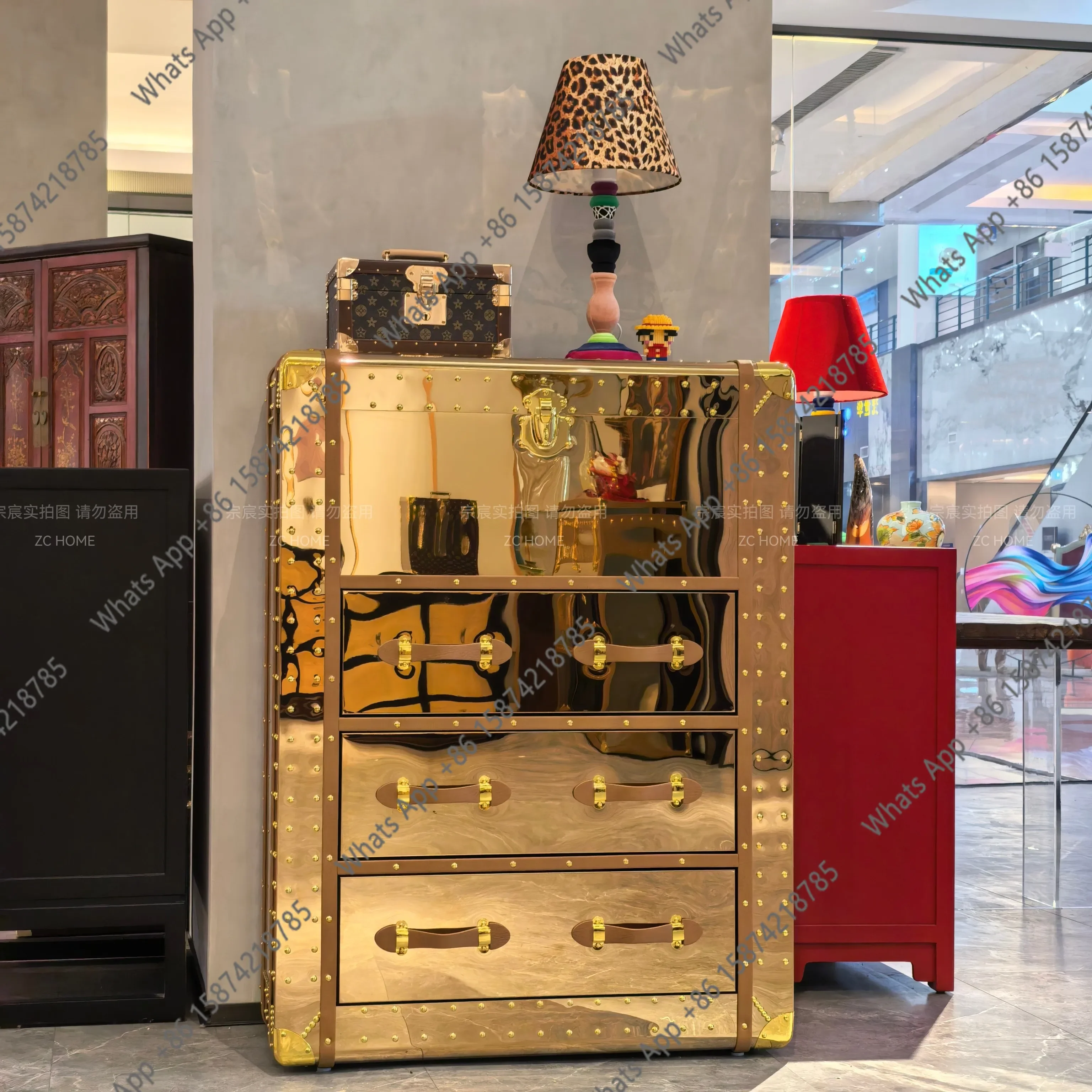 Iu High-end Quality Golden Cabinets, Entryway Cabinets, Storage Cabinets, Villas Display Pure Handmade High-end Designer Models