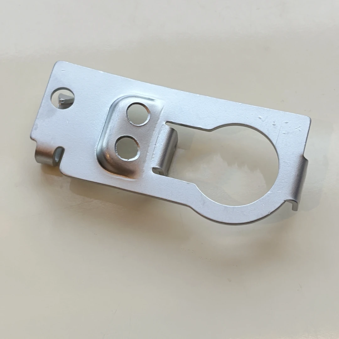 

0867 110550 Направляющая для ниток Durkopp 867M, H867, 667, 867, 869M, 669, 827M, 868 Детали швейной машины