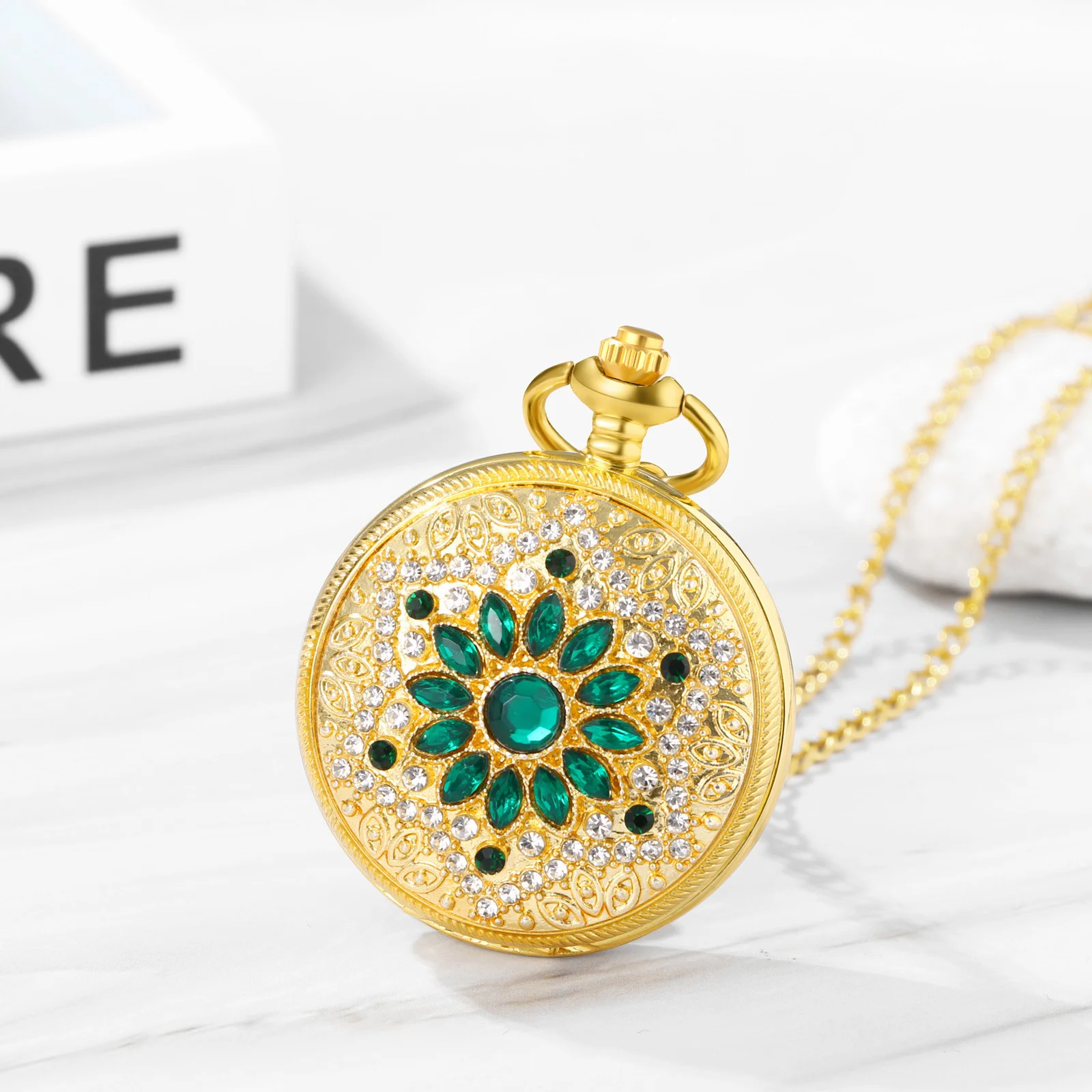 

LANCARDO Quartz Full of Diamond Petals Decorated Pocket Watch Arabic Numerals Graduated Necklace Pocket Watch Casual Fashion