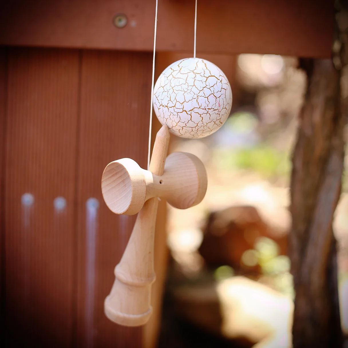 1pc Kendama, Wooden Trick Ball For Hand Coordination, Hand Flexibility Training Skills Ball, Fencing and Catching Training Ball