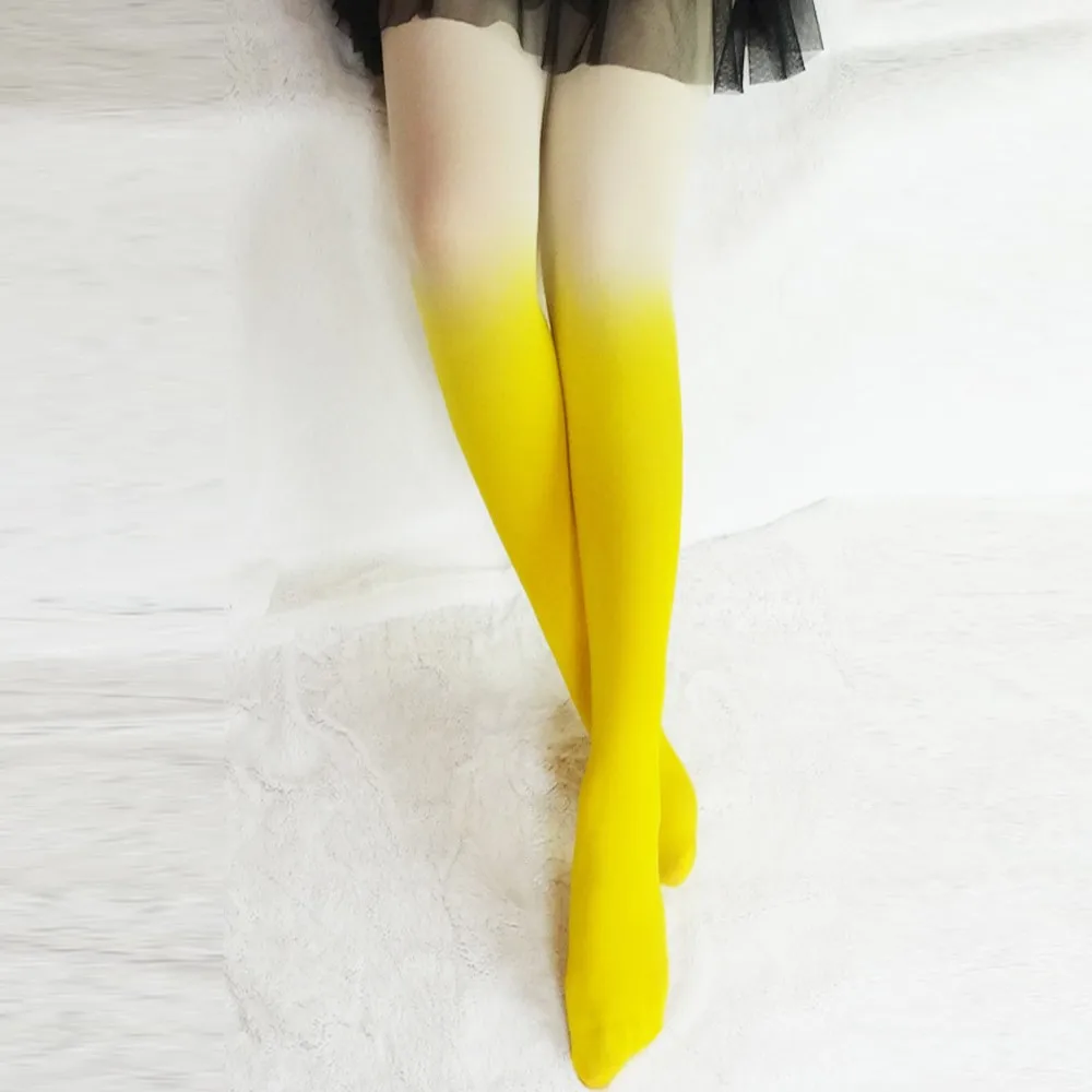 Over-the-knee socks, striped gradient stockings, college style over-the-knee socks, anti-snagging pleated skirt matching
