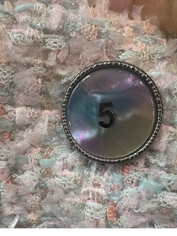 

Autumn 2025 New Sle Women's Outerwear Purple Taro Color Tweed Jaet V-ne Four kets Metal Bule ort Coat Commute Sle