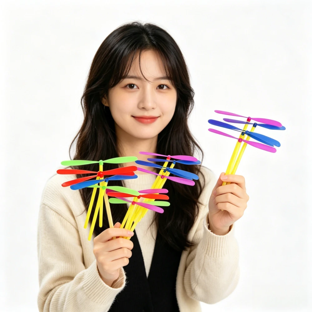 10/20pcs Kids Classic Hand Rub Bamboo Dragonfly Toy Multicolor Rotating Flying Propeller Outdoor Interactive Game Novelty Gift