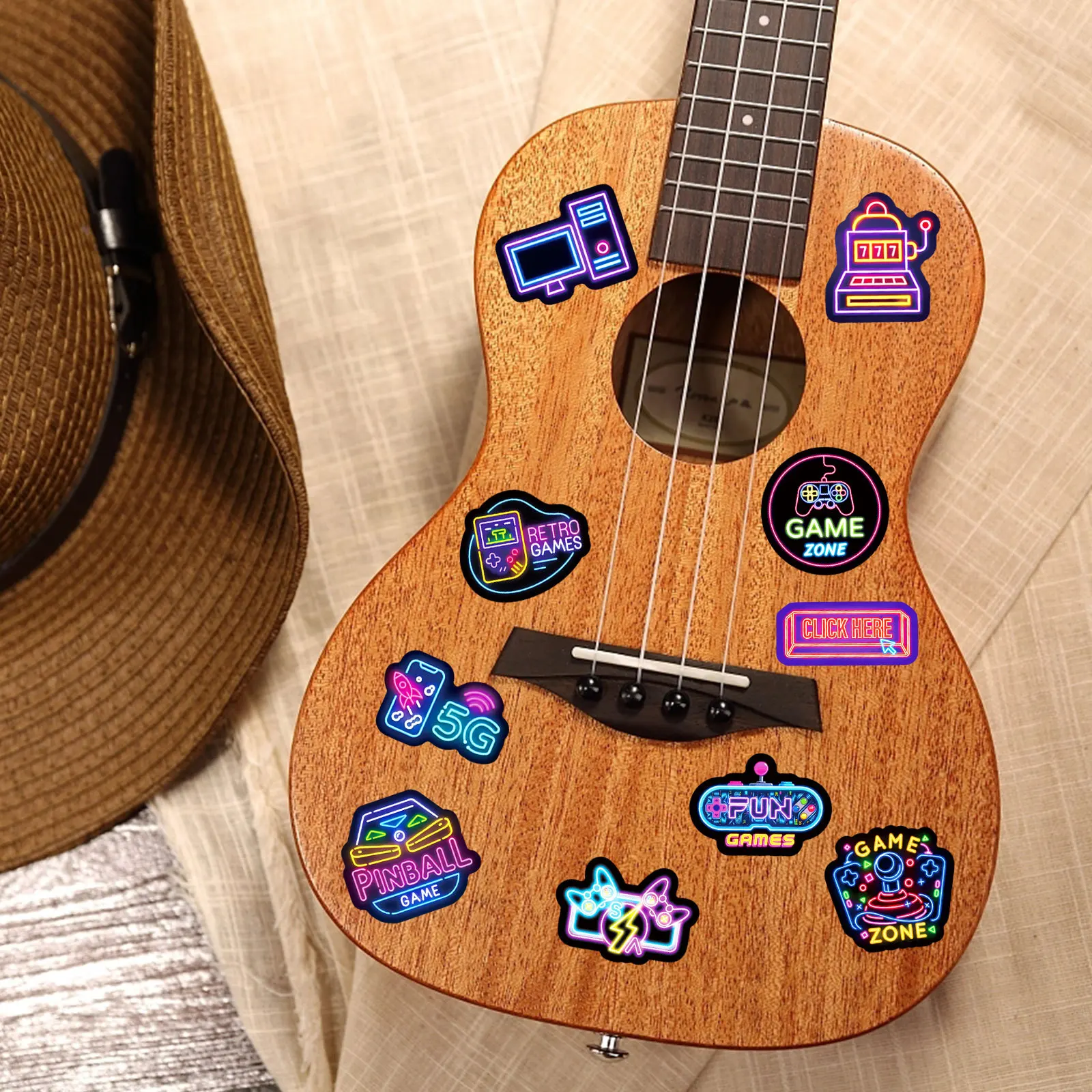 50PCS Cool Gamepad สติกเกอร์การ์ตูนนีออนสไตล์ Graffiti ตกแต่งเกม DIY ของเล่นเด็กตู้เย็นกระเป๋าเดินทางแล็ปท็อปกีตาร์จักรยาน Decals