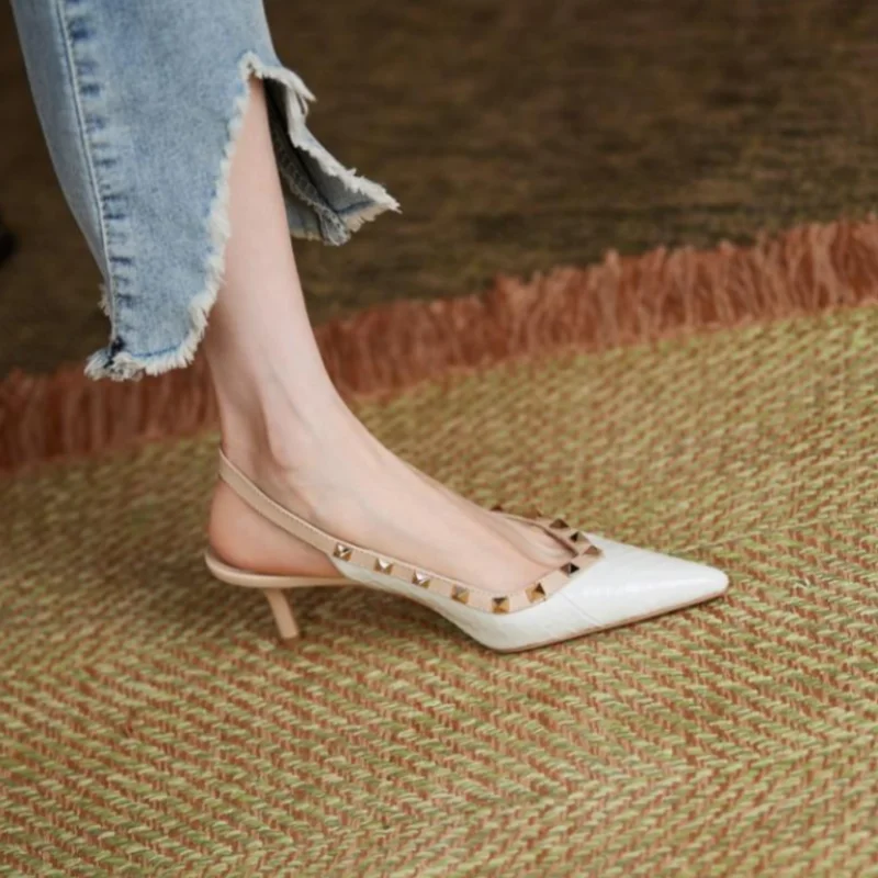 Sexy Women Sandals Rivets Pointed Toe Slingbacks Patent Leather Mid Heels Pumps Snakeskin Pattern Sandalias scarpins feminino