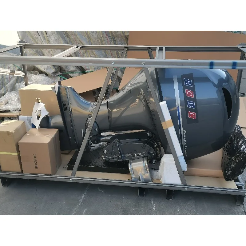 Nowy silnik zaburtowy Suzuki DF4A, czterosuwowy.