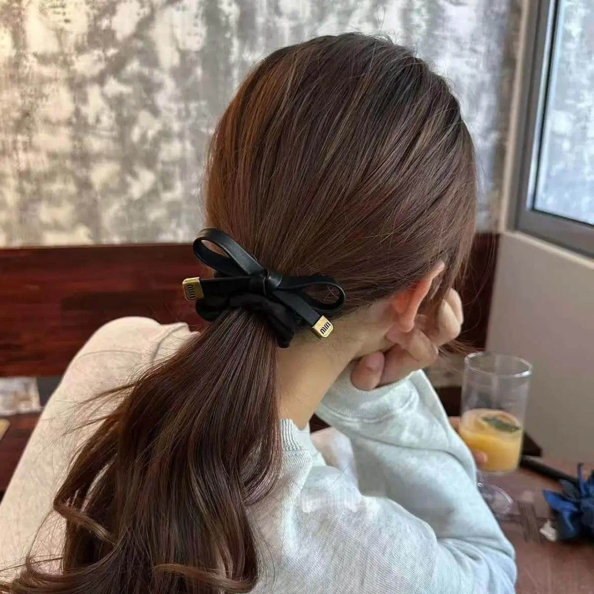 Nueva horquilla de moda retro clásica de diseñador de lujo negro de alta calidad para mujer accesorio para el cabello premium de otoño e invierno