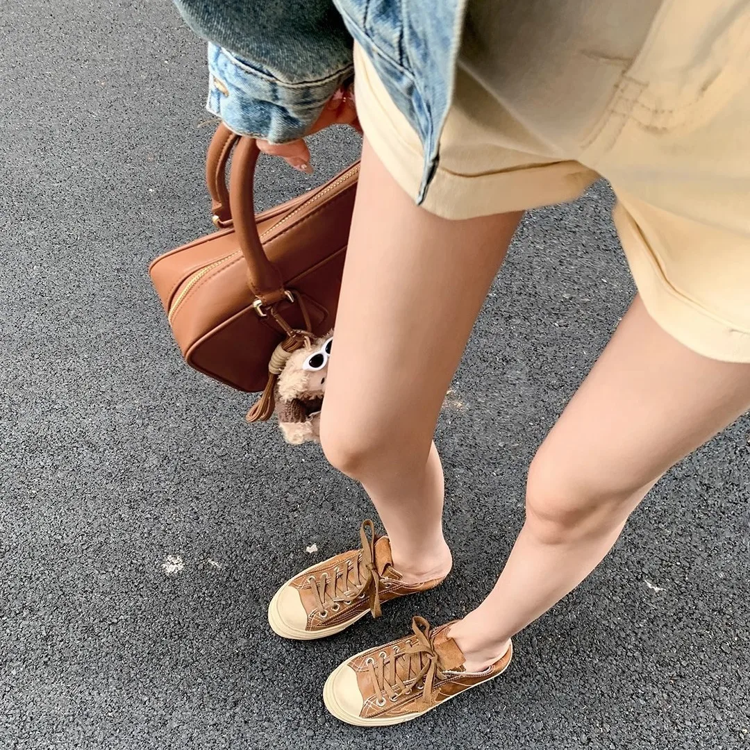 

2025 г., мытая конская кожа, старые звезды, повседневное увеличение внутренней высоты, маленькие грязные туфли, женские туфли-доски