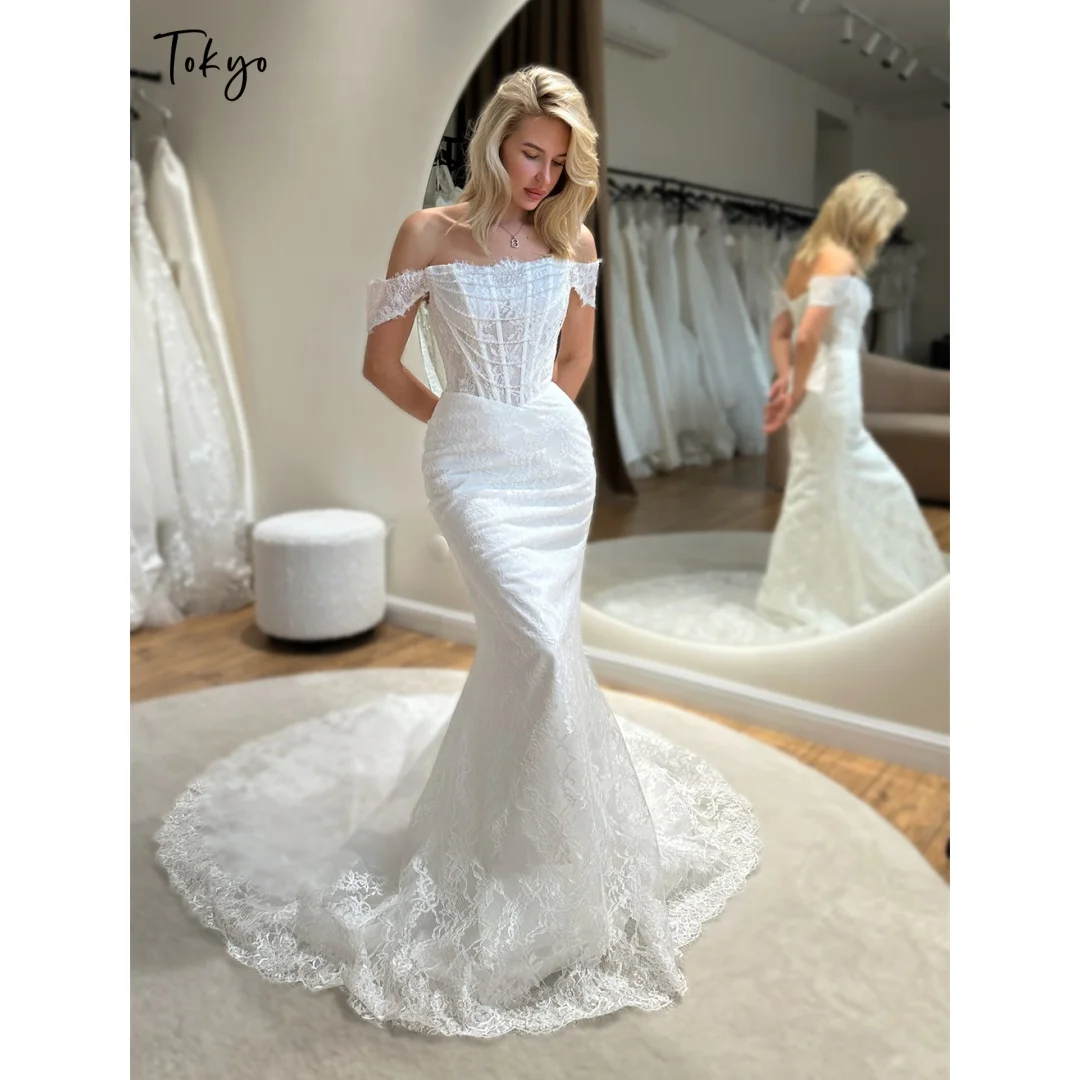 Tokyo Custom White Off Shoulder Lace Mermaid Wedding Dress Fitted Corset Sweep Train Elegant Wedding Gown Bridal Formal Outfit