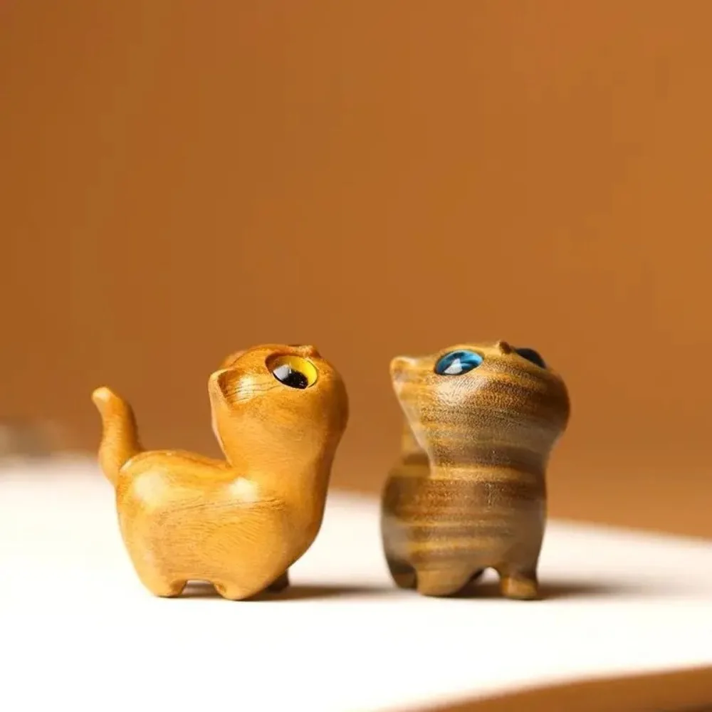High Quality Cat Home Decor Handcrafted Kitten Figurine Wooden Miniature Cat Home Decor Carving Cat Event Souvenirs