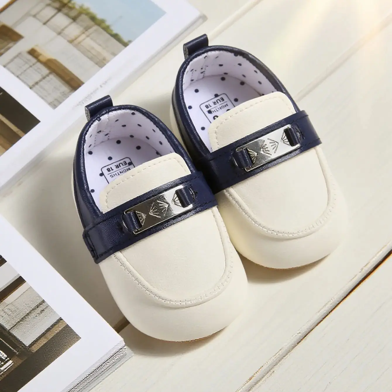 

New newborn baby shoes men's shoes classic leather rubber sole anti slip baby shoes for children's first step