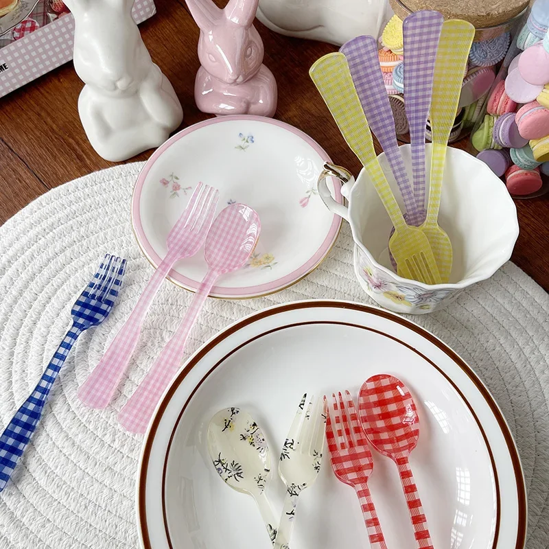 Artistic Acrylic Dessert Fork And Spoon Set for Girls Floral Patterned Tableware Cute And Soft Design Chinese Manufacturer