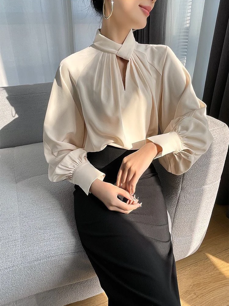 

Элегантная атласная блузка с воротником-стойкой для женщин, роскошная французская рубашка со складками и рукавами-фонариками Y2K Harajuku, офисные женские топы с v-образным вырезом, новинка