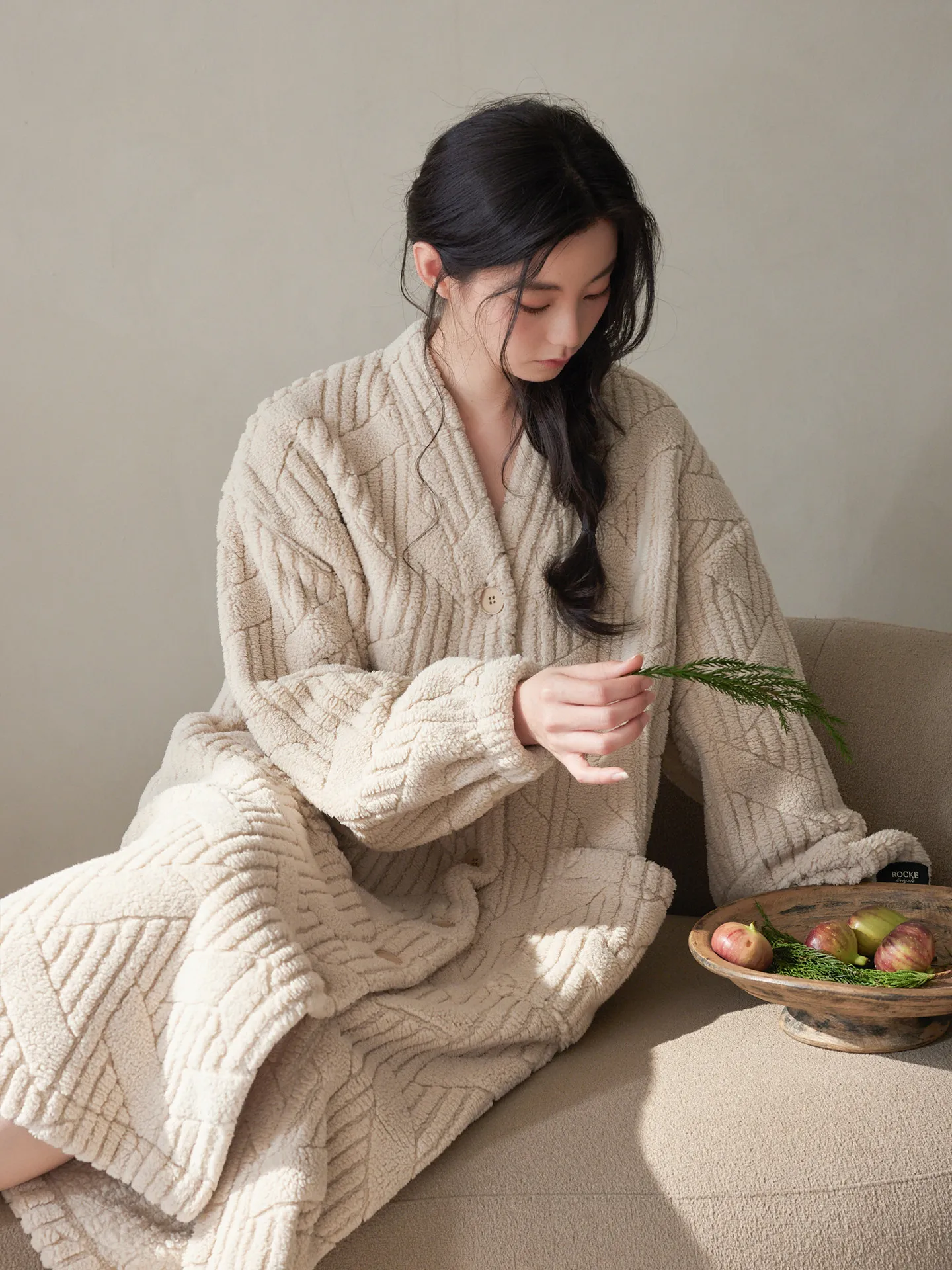 sonaxi-women's-long-thiened-coral-fce-spwear-winter-faionable-lamb-velvet-warm-morning-robe-batobe-knee-length
