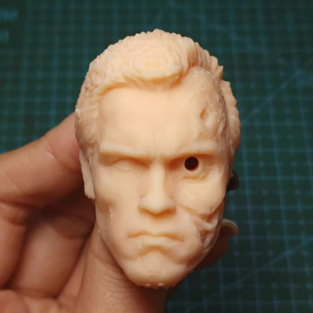 

Модель головы Арнольда Шварценеггера (поврежденная, версия 3D, без покраски), мужская, для 12-дюймовых фигурок, масштаб 1/6