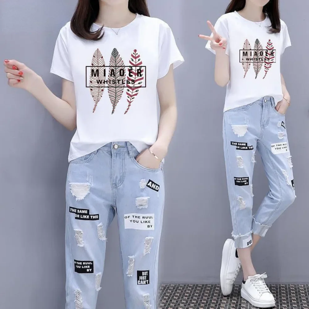 Women's Fashion Suit Short Sleeved T-shirt Top And Hand Frayed Pierced Jeans Pants Two Piece Set 2025 Summer New Student Outfits