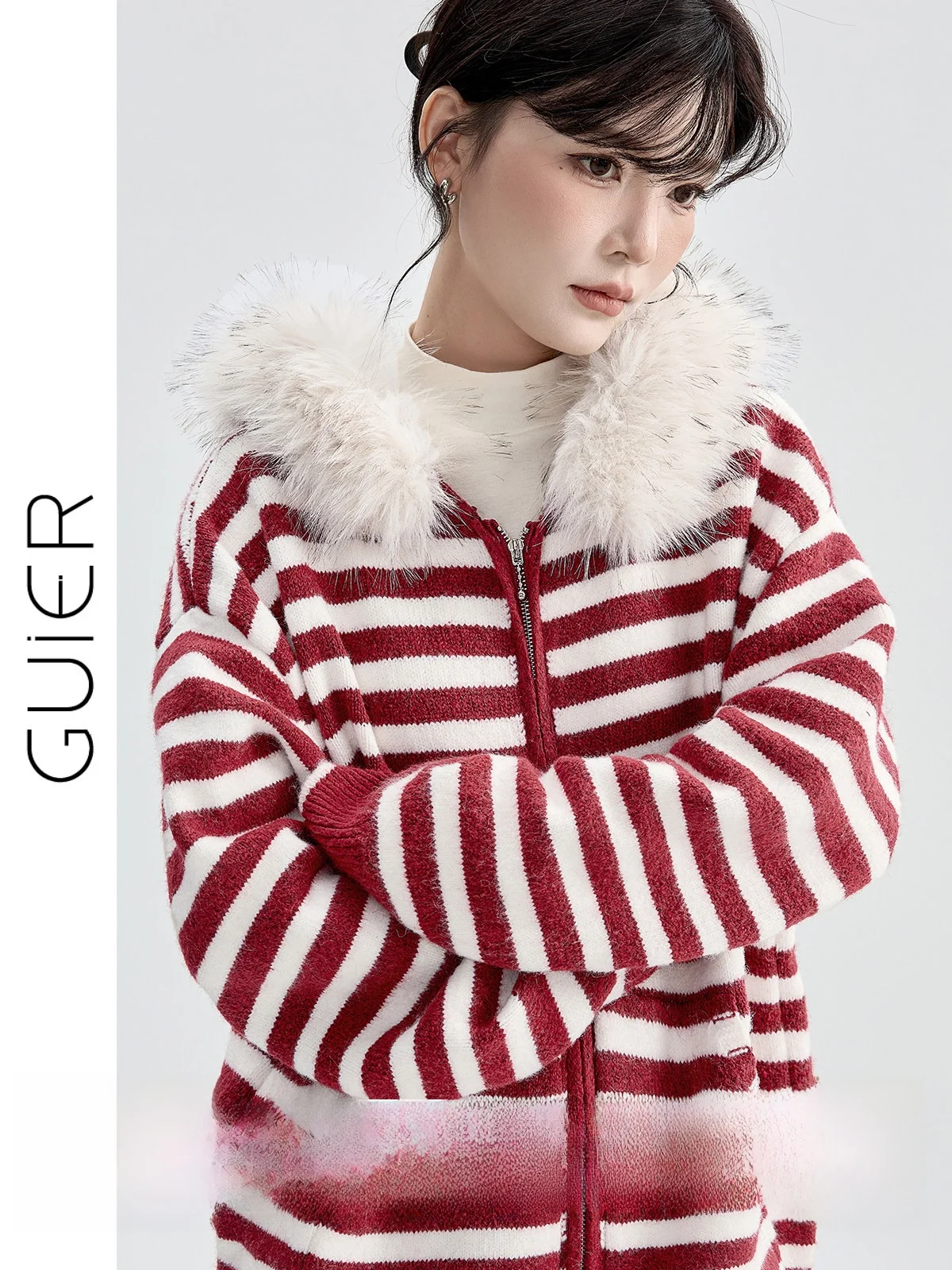 

Guier Women's Knitted Cardigan Hooded Sweater Winter 2025 New Retro Striped Color Block Fur Collar Long Sleeve Zipper Coat