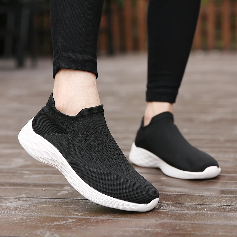 Yürüyüş ayakkabısı kadınlar Slip-on kadın spor ayakkabı hafif spor Joging Trekking ayakkabısı nefes yaz eğitmenler