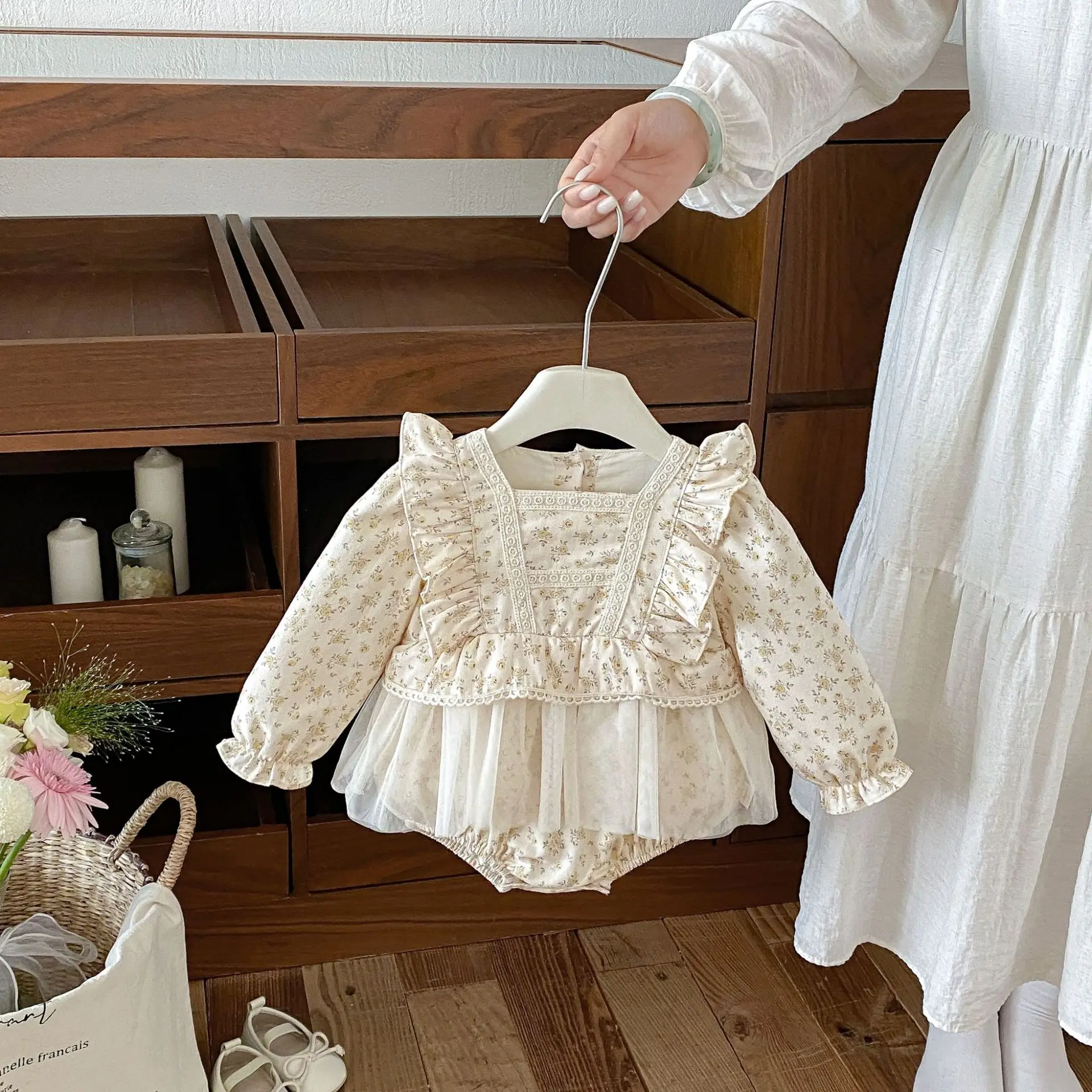 Girls' Lace Skirt Jumpsuit with Floral Patterns for Outdoor Climbing, Baby Girl's Spring and Autumn Long Sleeved Jumpsuit