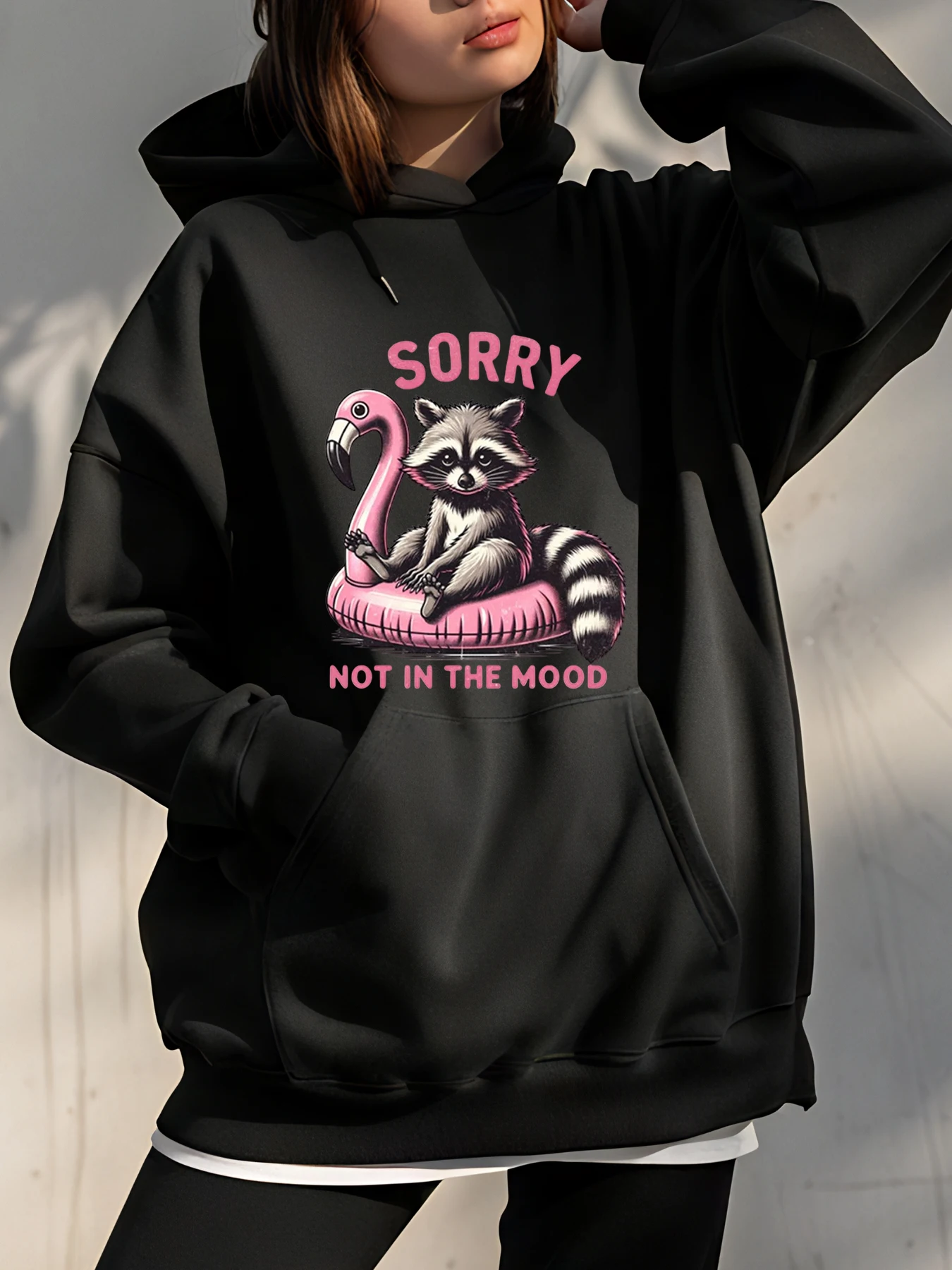 Racoon الوردي فلامنغو تعويم هوديي مضحك الحيوان طباعة عارضة البلوز المرأة أزياء الشارع الشهير الزي #1