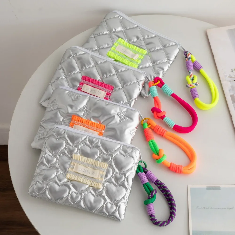 かわいいシルバーカラーの小銭入れ綿詰めロープ化粧品バッグハート型ハンドバッグ財布