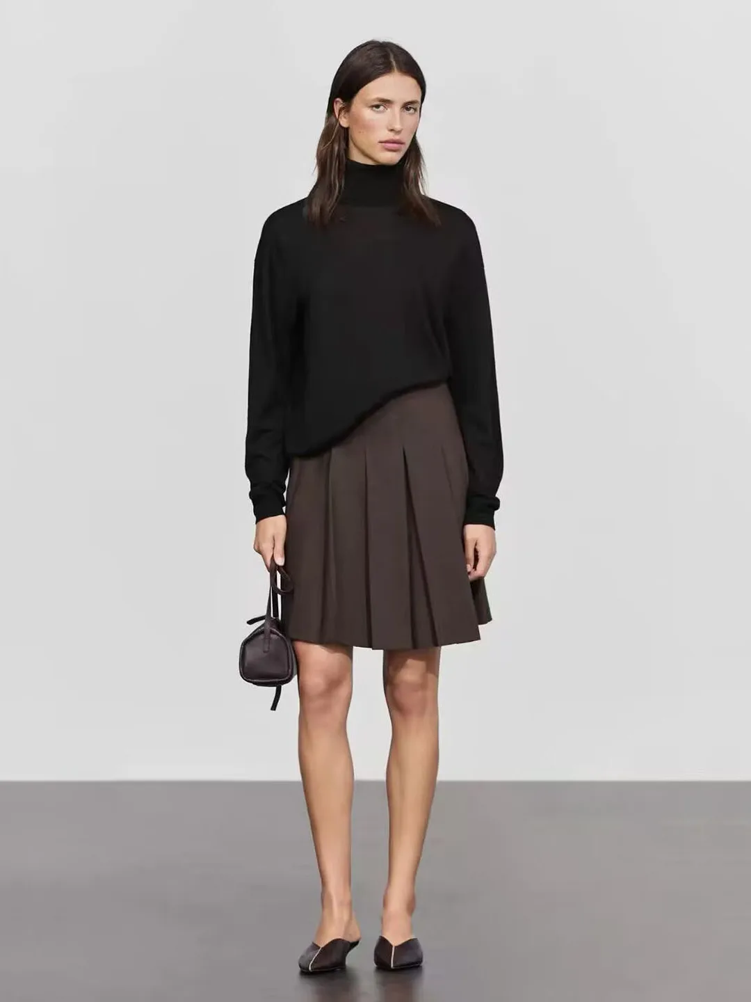 Elegant Brown A-Line Midi Skirt Autumn New Arrival Women's Fashion Polyester Blend Pleated Skirt Stylish Versatile Midi Length