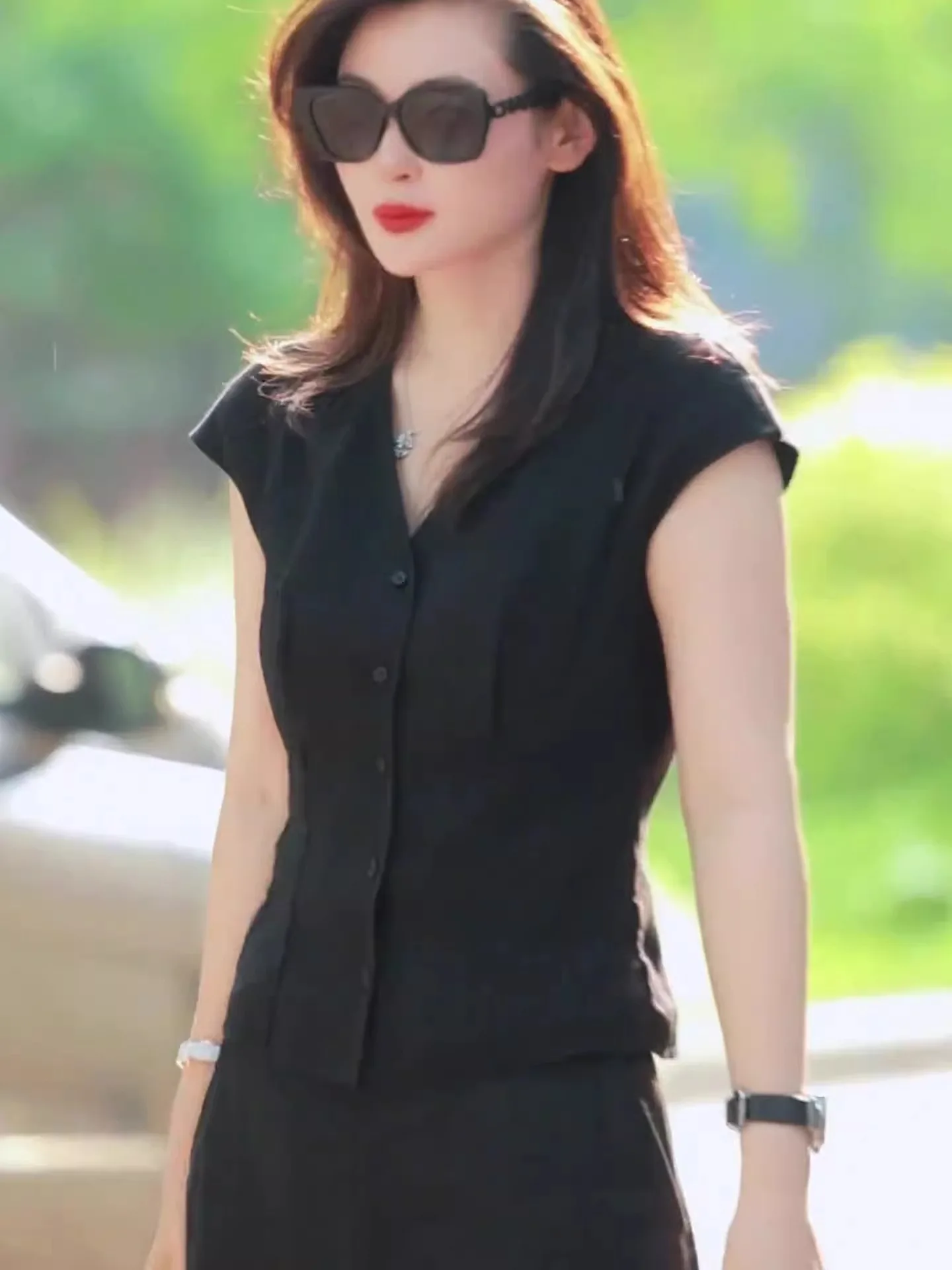

Ele Color Summer irt ort Sve Commute Faion Casual Single Button Women's Stand Size Breathable V-ne