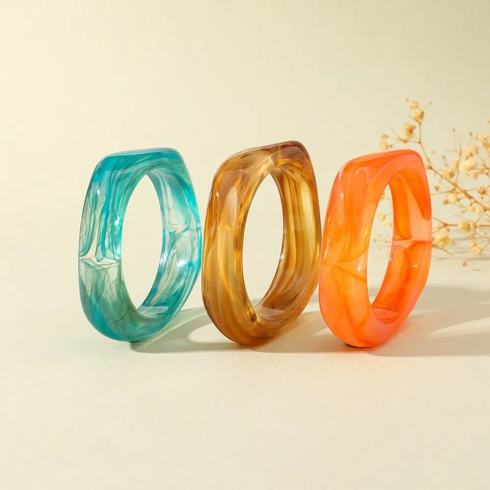 Wrist Jewelry Translucent Resin Bangles Gradient Marbled Acrylic Bracelets Waterproof Lightweight Chunky Cuffs Music Festival