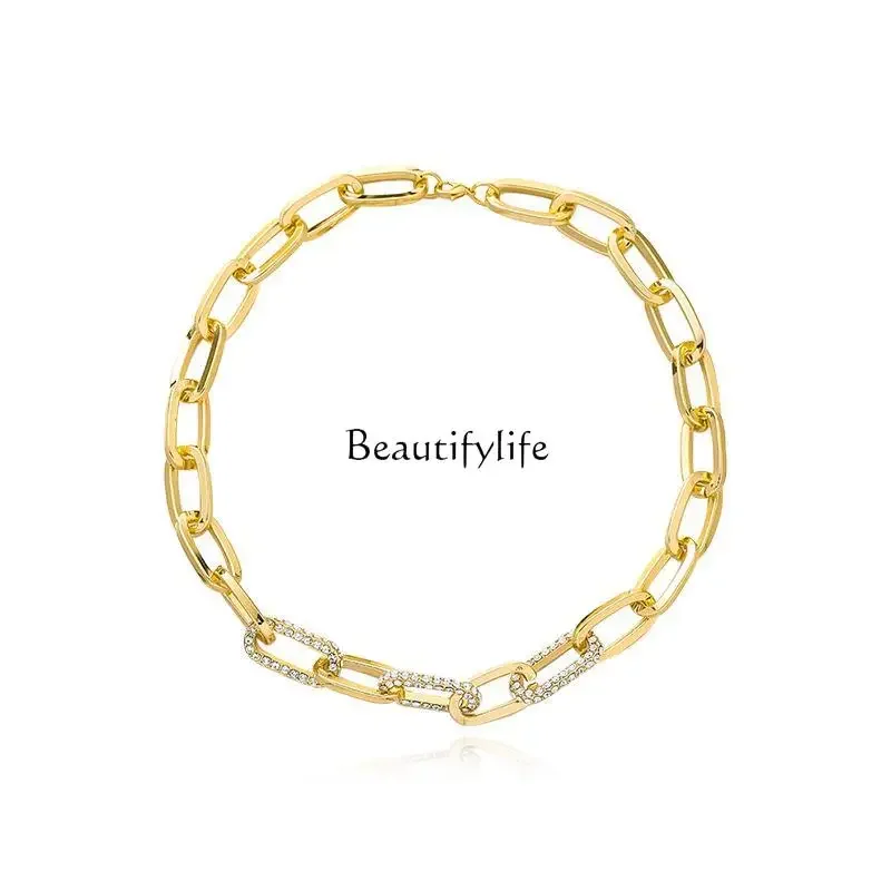 

Light Luxury Female Personality Sweater Chain