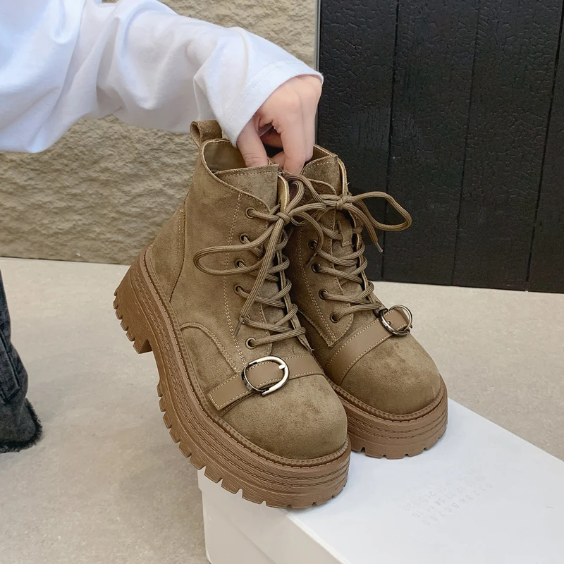 Women Suede Platform Ankle Boots Buckle Decor Round Toe Thick‑Sole Vintage Casual Short Boots Outdoor Walking Ladies Footwear