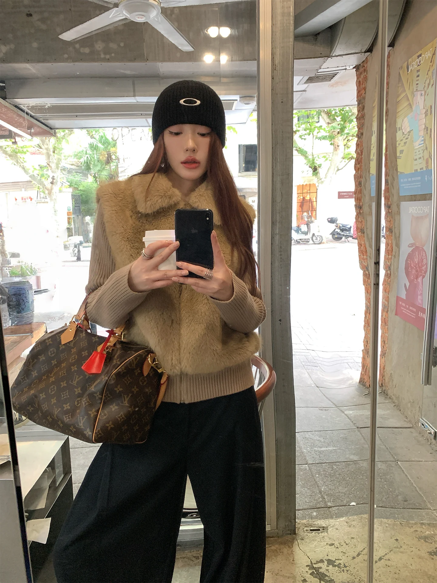 

Повседневный вязаный жилет с мехом, имитирующий двухслойную верхнюю одежду, с лоскутным узором, из полиэстера, с длинными рукавами, приталенный крой, для женщин