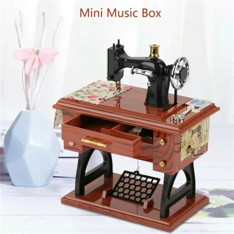 Vintage Music Box ของเล่น Mini จักรเย็บผ้าเครื่องกลคริสต์มาส-ของขวัญตกแต่งตารางดนตรีจําลองของเล่นสร้างสรรค์ของขวัญ