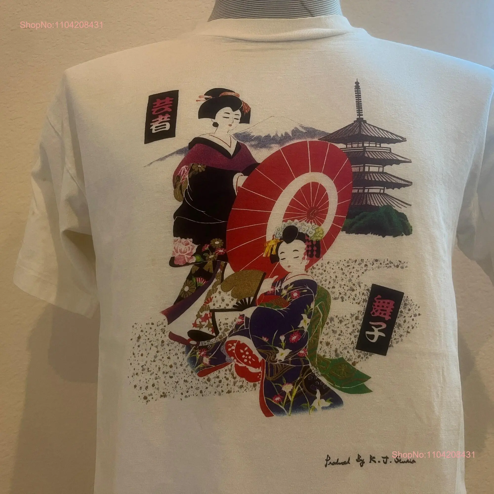 Vintage 90's Traditional Japanese Geisha Women Japan White T Shirt Size L long or short sleeves