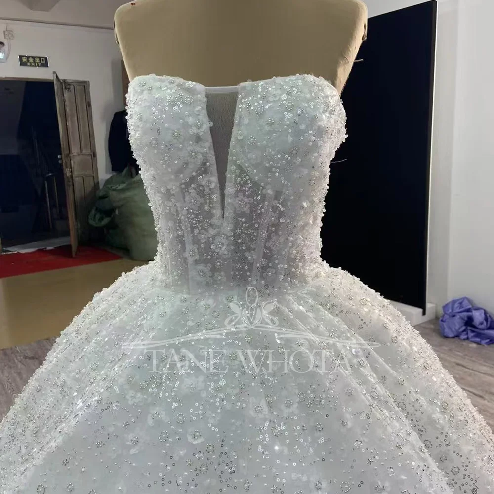 فستان زفاف أنيق مثير بدون حمالات بدون أكمام مطرز بالترتر برباط خلفي غمد فستان زفاف عصري قابل للتخصيص