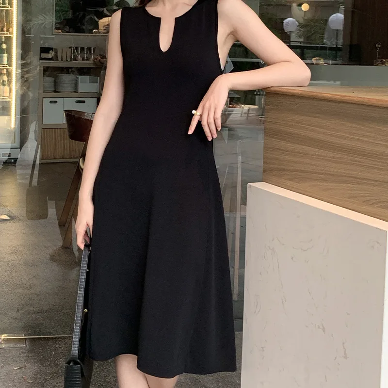 

Black Knitted Elastic Elegant Sleeveless Dress for Women Summer New Temperament Office Vintage French Simple Chic Vest Dress