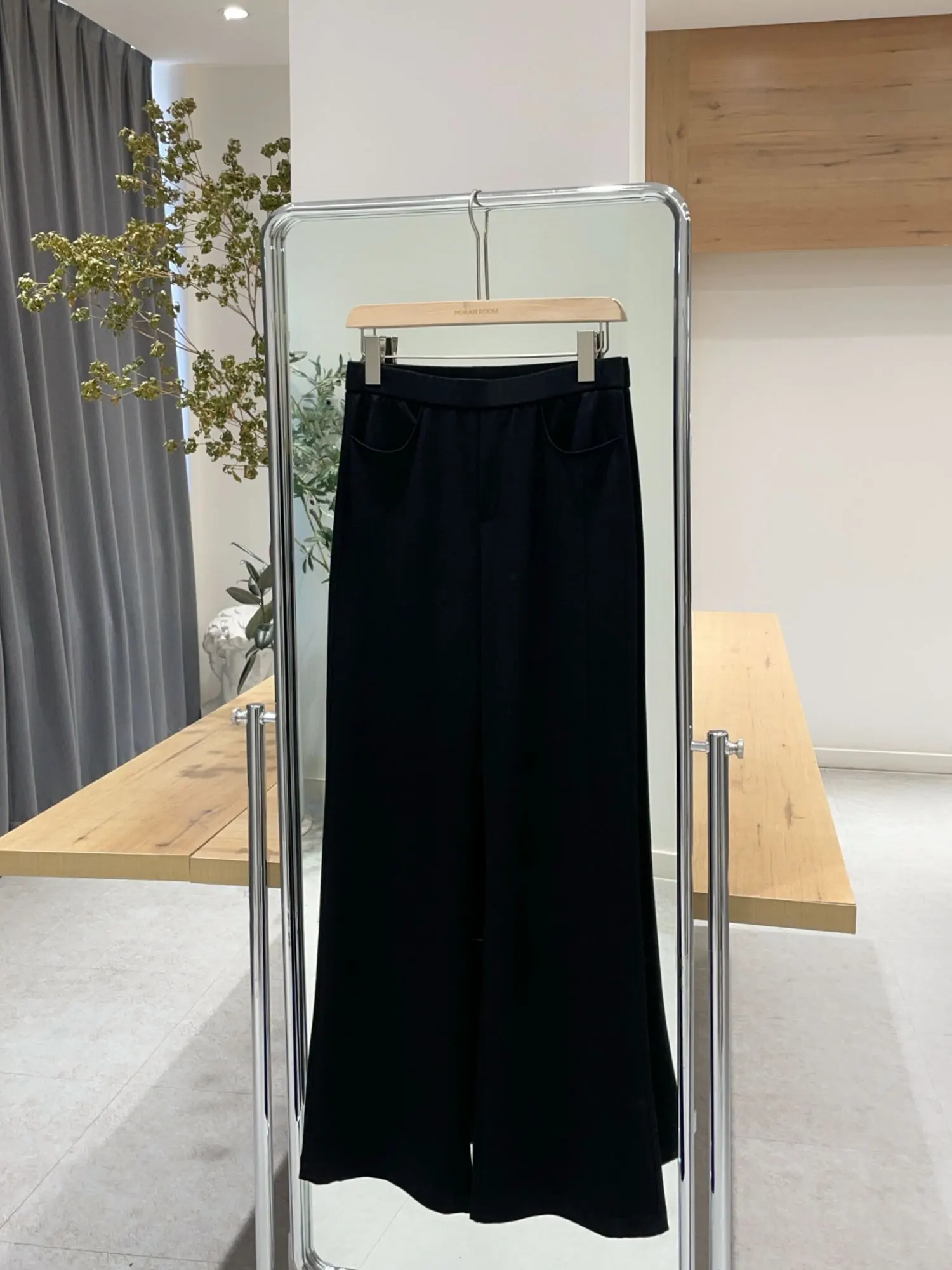 

Nok Xiaola Authentic 2026 Spring New Style Korean Loose Elastic Waist Casual Comfortable Micro Flared Floor-Length Pants